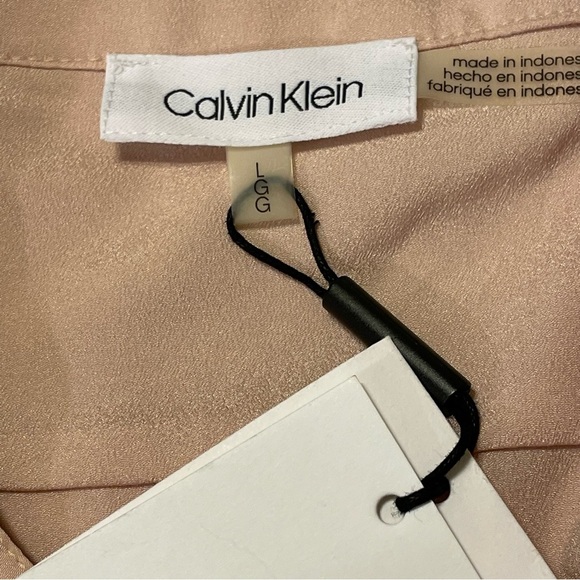 CALVIN KLEIN Long Sleeve Utility Blouse in Coral - Picture 4 of 6